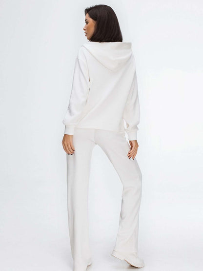 white airport outfit women