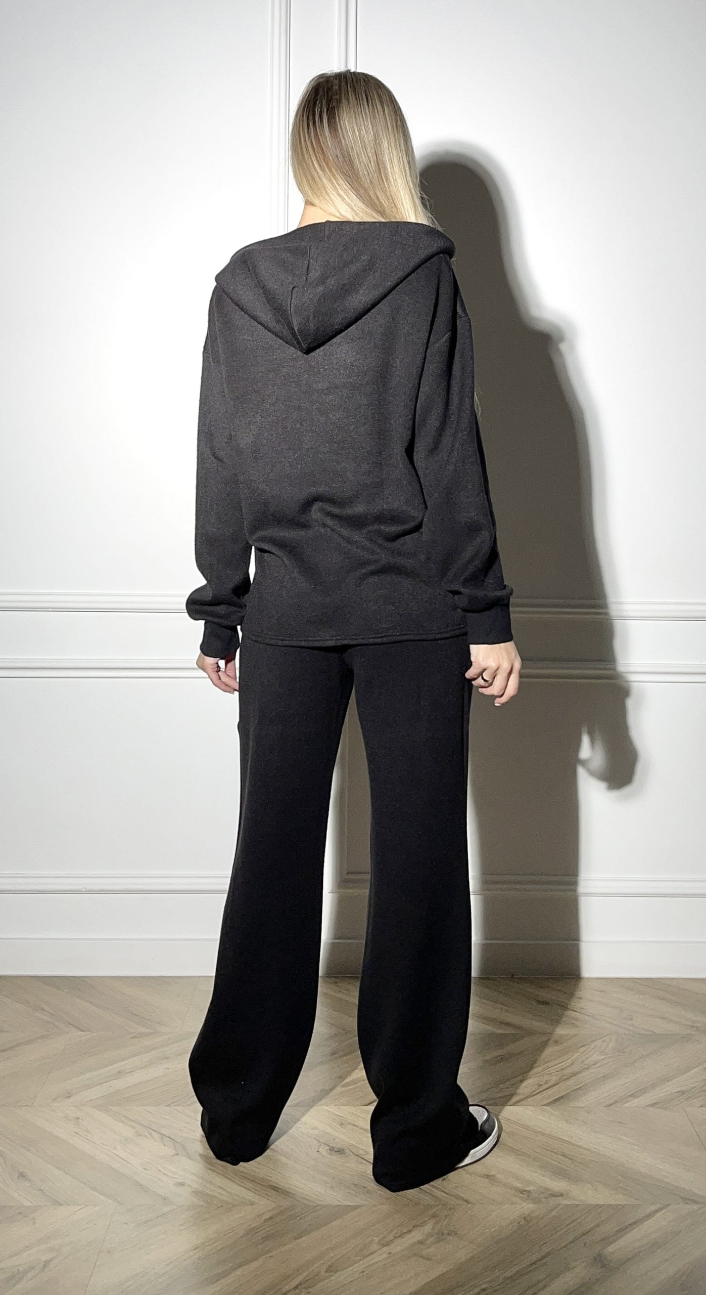 matching set outfit women in black