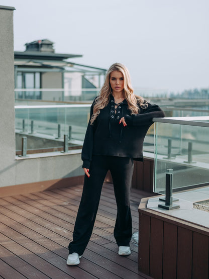 black airport outfit women